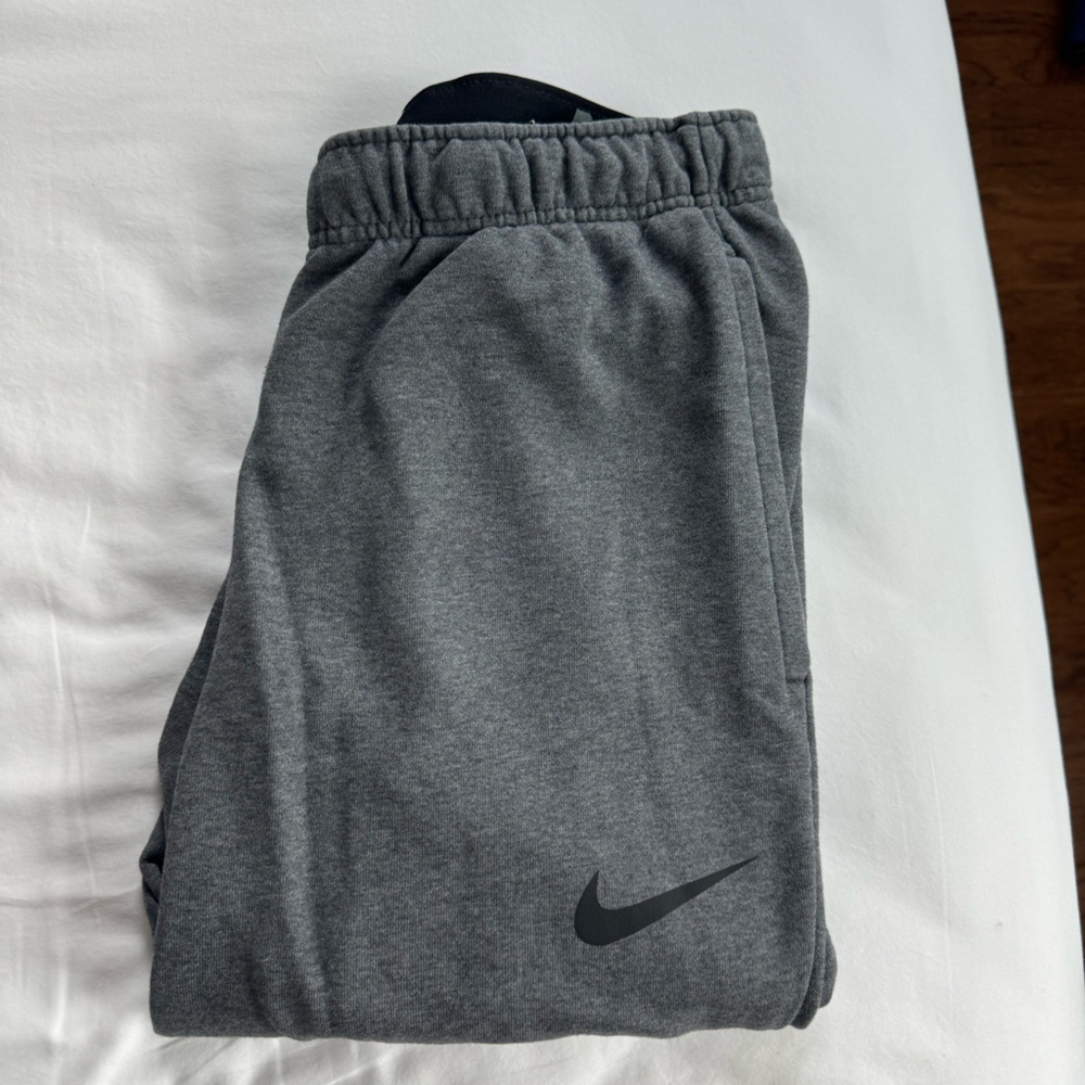 Nike Men’s Dry-Fit Joggers